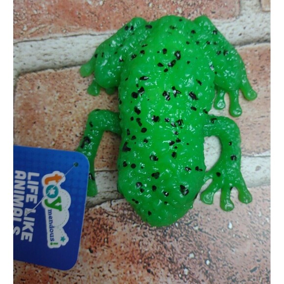 Spotted Frog Toad Life-Like Realistic Squishy Stretchable Figure Toy Squeezable - Picture 5 of 16